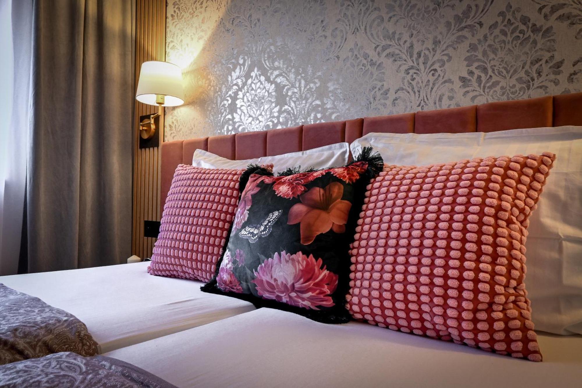 Malinowelove Aircon, 3 Rooms, Parking, Ogrod Краков Экстерьер фото
