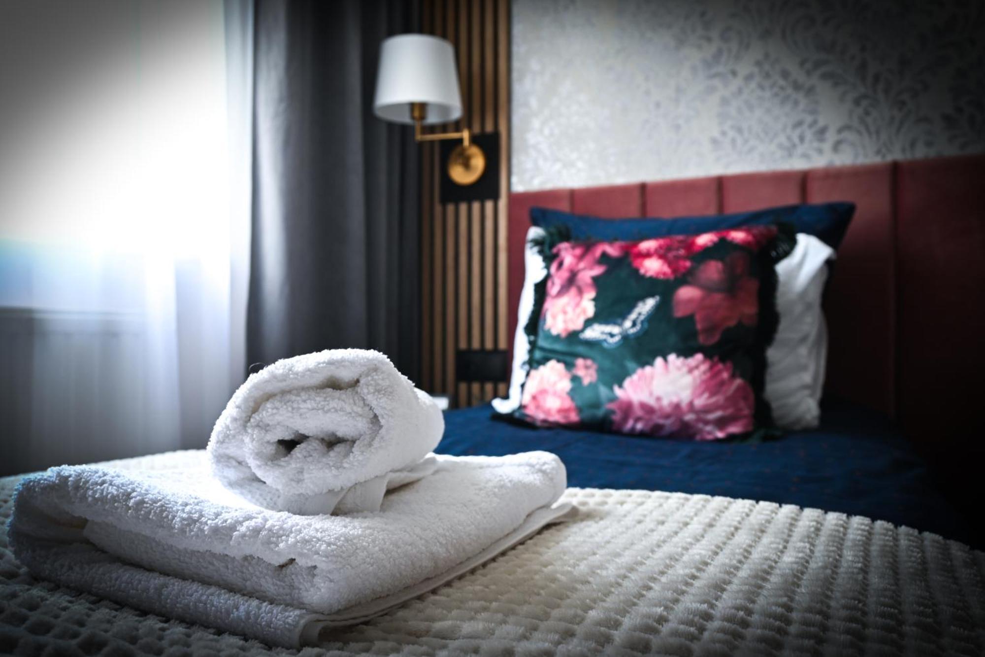 Malinowelove Aircon, 3 Rooms, Parking, Ogrod Краков Экстерьер фото